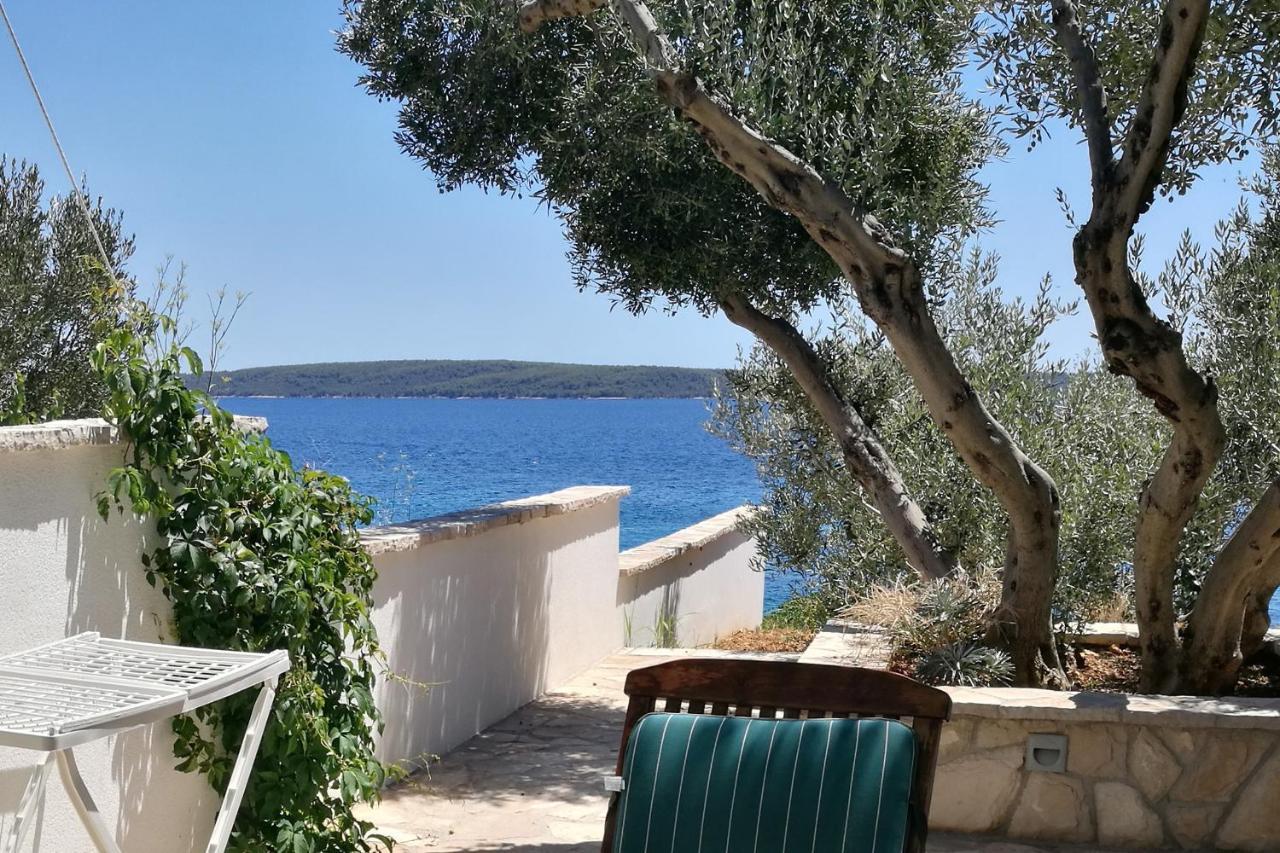 Apartments By The Sea Zavala, Hvar - 553 Jelsa  Zewnętrze zdjęcie